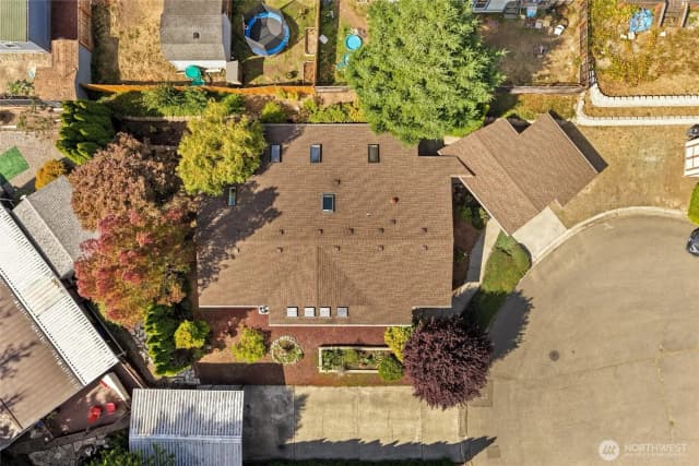 Property photo for 19701 128th Court Ne, Bothell photo 3