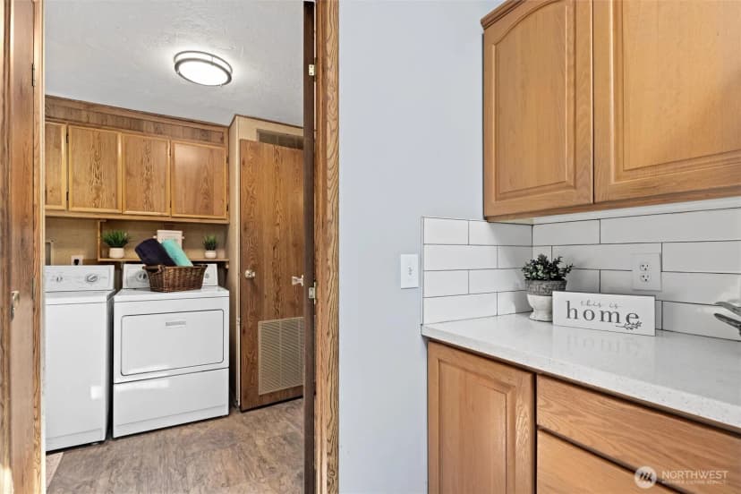 Property photo for 19701 128th Court Ne, Bothell photo 15