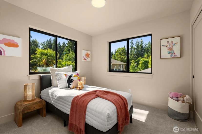 Property photo for 12908 Ne 70th Place, Kirkland photo 26