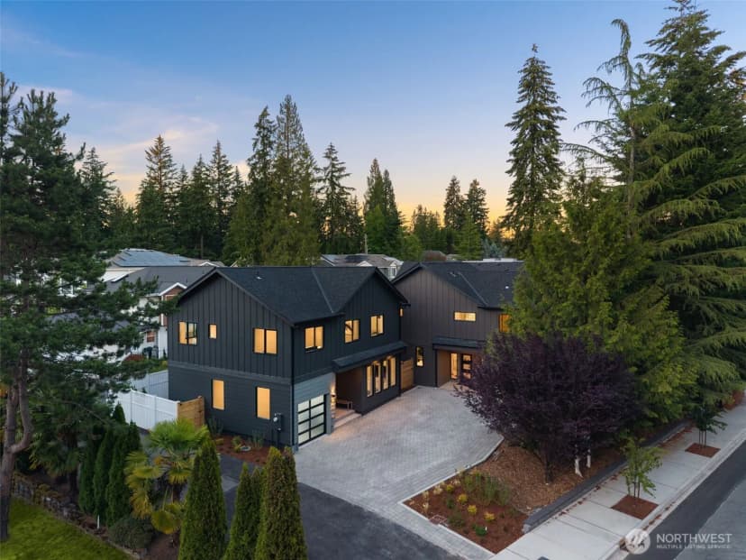 Property photo for 12908 Ne 70th Place, Kirkland photo 33