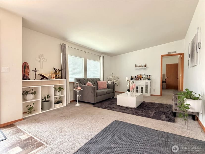 Property photo for 2228 Tacoma Avenue, Bridgeport photo 4