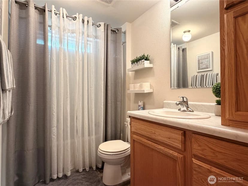 Property photo for 2228 Tacoma Avenue, Bridgeport photo 33