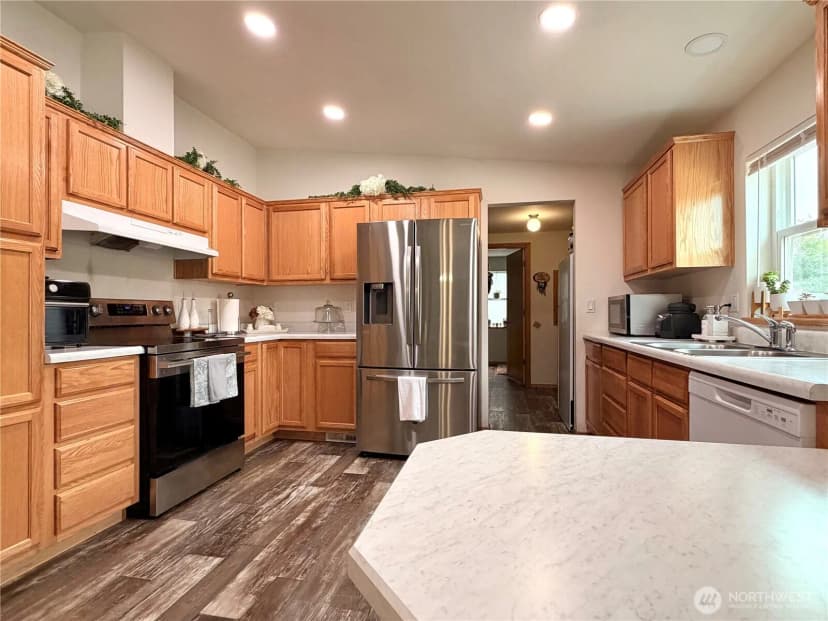 Property photo for 2228 Tacoma Avenue, Bridgeport photo 11
