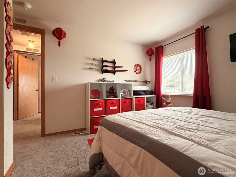 Property photo for 2228 Tacoma Avenue, Bridgeport photo 38
