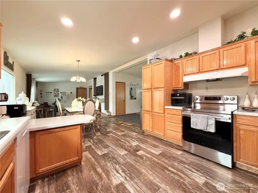 Property photo for 2228 Tacoma Avenue, Bridgeport photo 12
