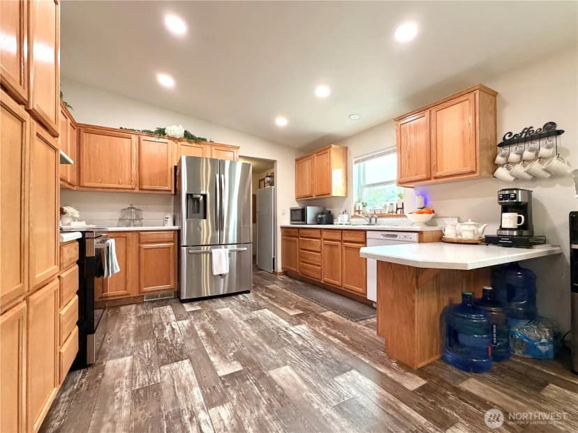 Property photo for 2228 Tacoma Avenue, Bridgeport photo 9