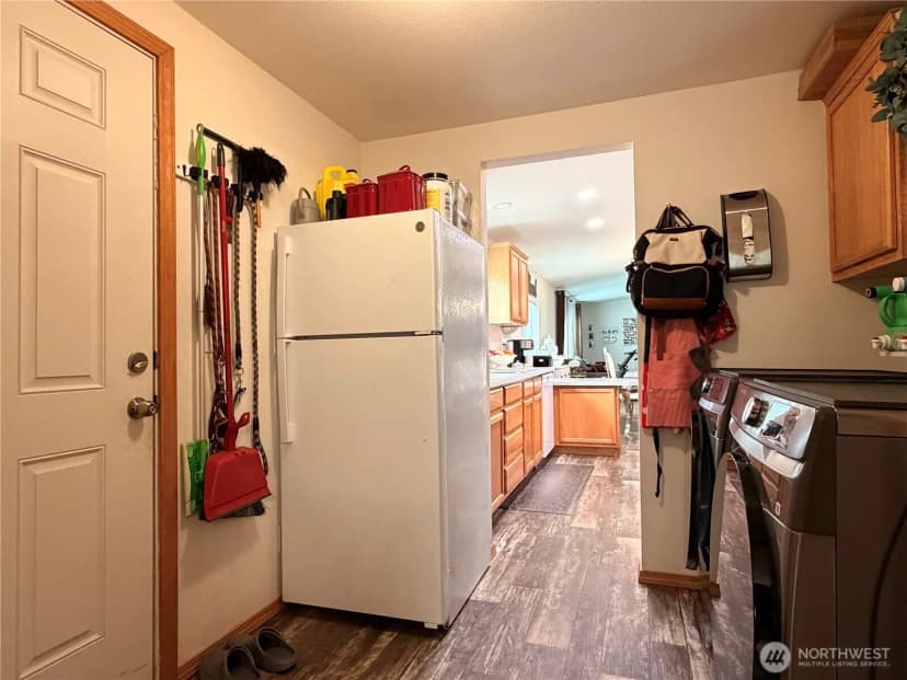 Property photo for 2228 Tacoma Avenue, Bridgeport photo 22
