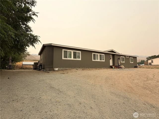 Property photo for 2228 Tacoma Avenue, Bridgeport photo 2