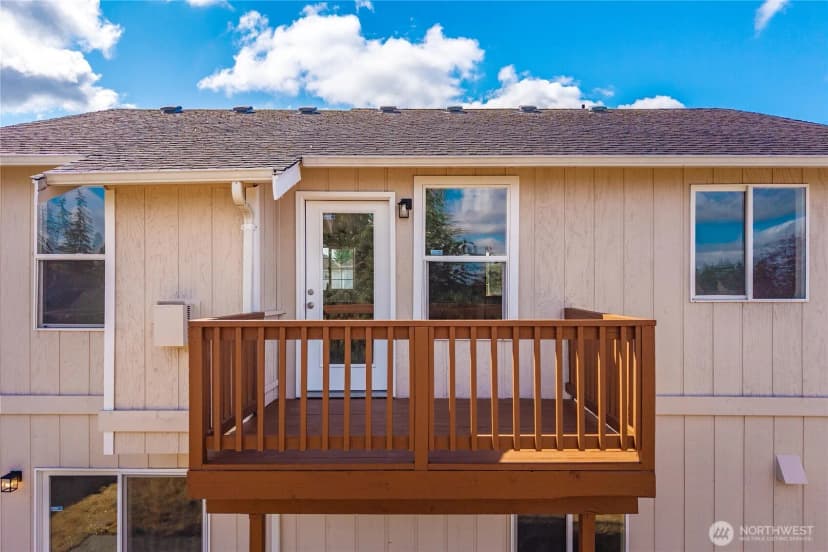 Property photo for 1225 202nd Street Ct E, Spanaway photo 3