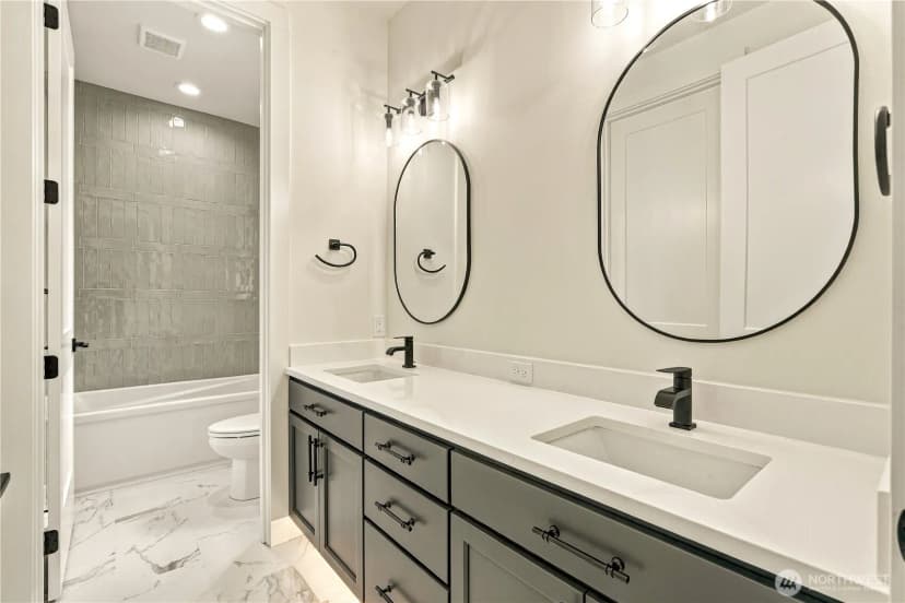 Property photo for 1010 154th Avenue Ne, Snohomish photo 27