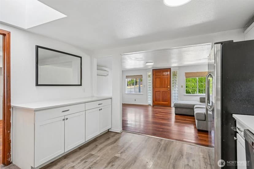 Property photo for 8703 16th Avenue Sw, Seattle photo 12