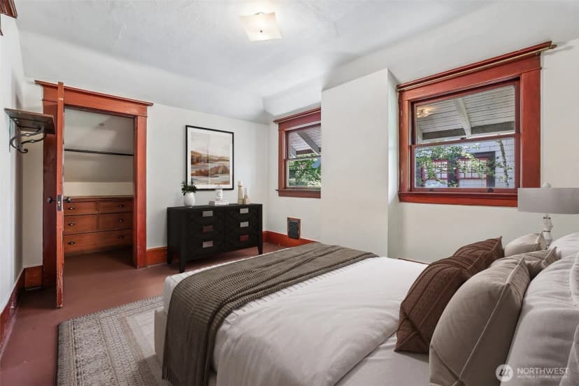 Property photo for 929 13th Avenue E, Seattle photo 26