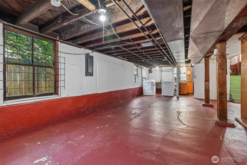 Property photo for 929 13th Avenue E, Seattle photo 36