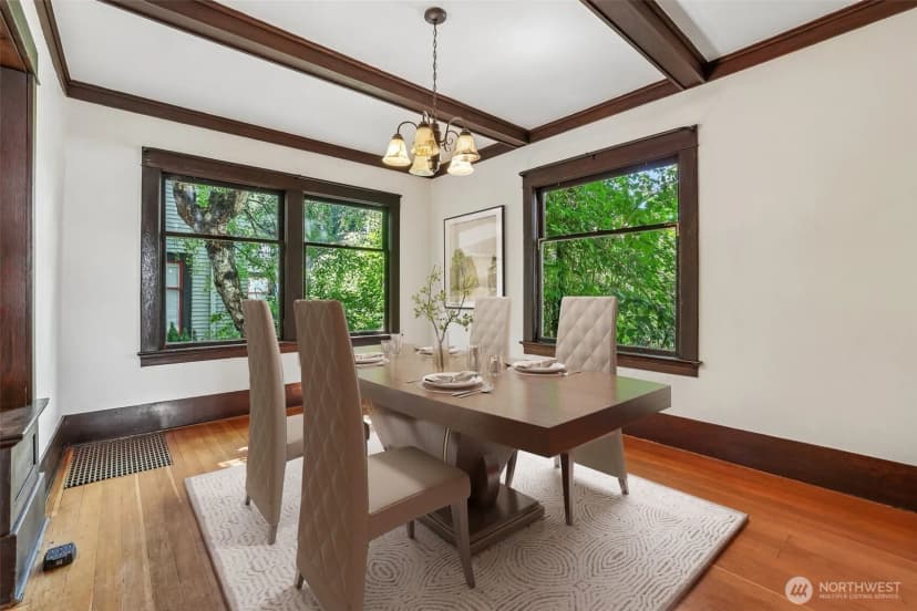 Property photo for 929 13th Avenue E, Seattle photo 12