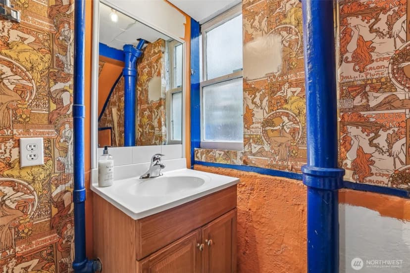 Property photo for 929 13th Avenue E, Seattle photo 39