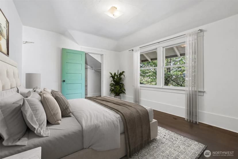 Property photo for 929 13th Avenue E, Seattle photo 19