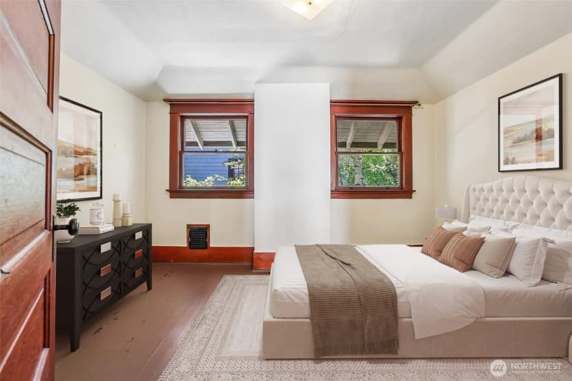 Property photo for 929 13th Avenue E, Seattle photo 25