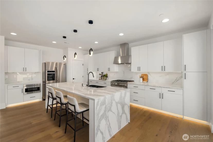 Property photo for 16211 Simonds Road Ne, Kenmore photo 6
