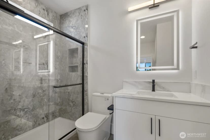 Property photo for 16211 Simonds Road Ne, Kenmore photo 21