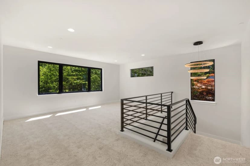 Property photo for 16211 Simonds Road Ne, Kenmore photo 11