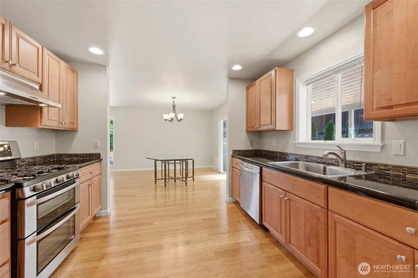 Property photo for 1312 Adams Street Steilacoom, Steilacoom photo 12