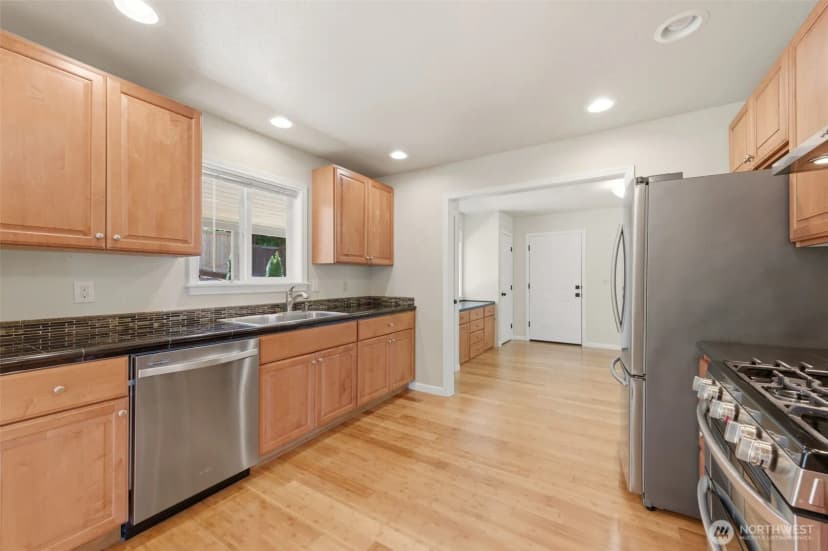 Property photo for 1312 Adams Street Steilacoom, Steilacoom photo 9