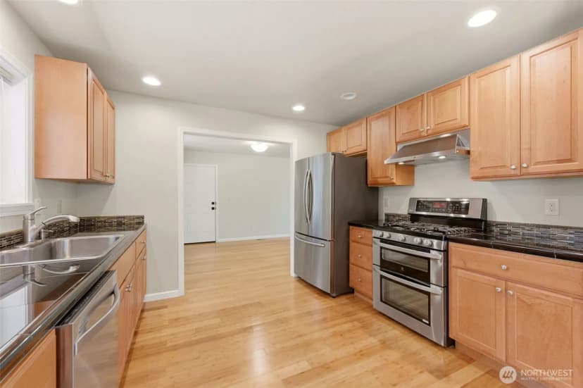 Property photo for 1312 Adams Street Steilacoom, Steilacoom photo 11