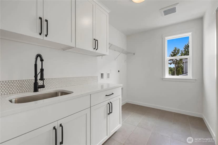 Property photo for 23002 81st Place W, Edmonds photo 22