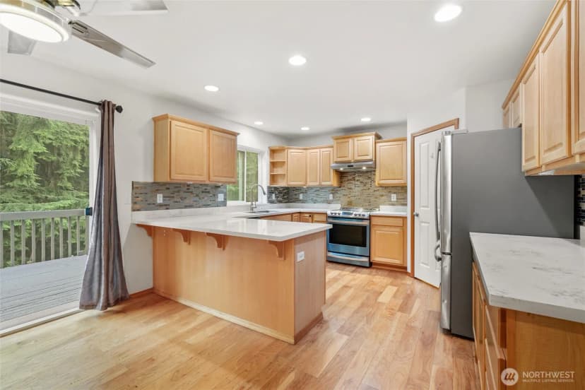 Property photo for 5708 9th Drive W, Everett photo 8