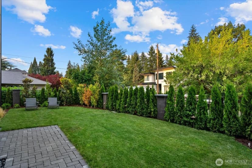 Property photo for 1331 102nd Avenue Ne, Bellevue photo 3