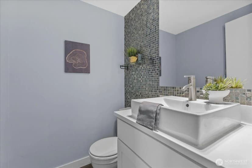 Property photo for 14215 110th Avenue Ne, Kirkland photo 13