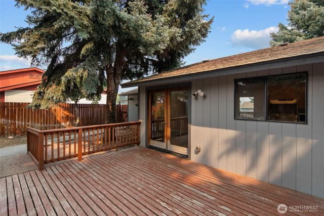 Property photo for 1324 Cascade Street, Wenatchee photo 4
