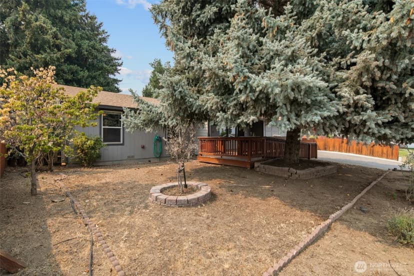 Property photo for 1324 Cascade Street, Wenatchee photo 37
