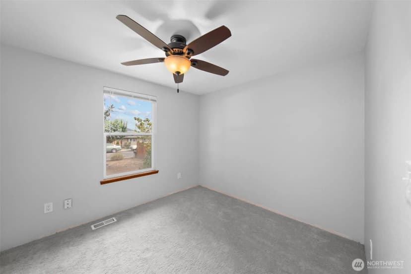 Property photo for 1324 Cascade Street, Wenatchee photo 26