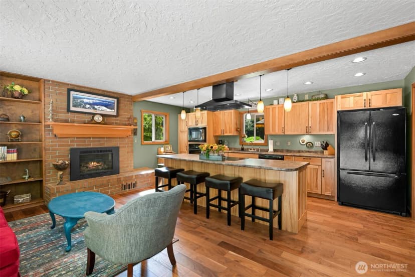 Property photo for 3504 Loomis Trail Road, Blaine photo 11
