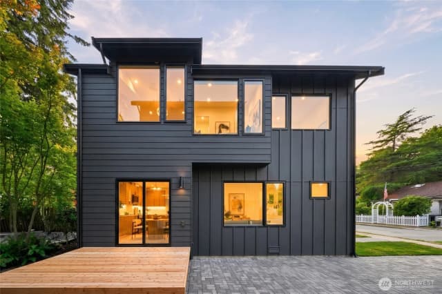 Property photo for 4909 Sw Canada Drive, Seattle