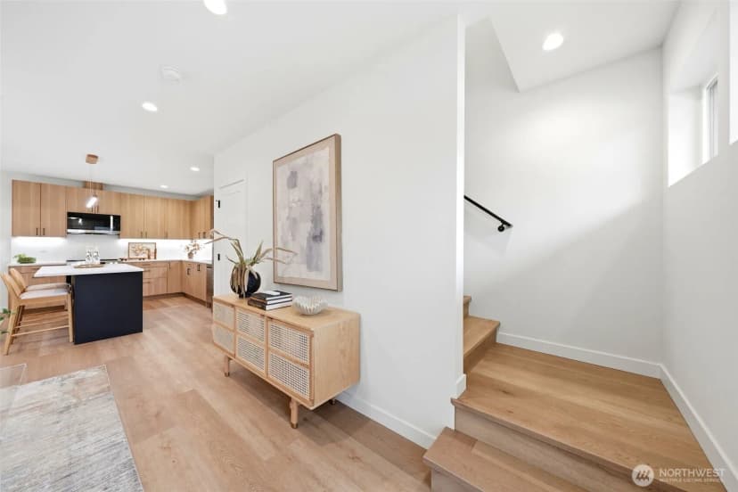 Property photo for 4909 Sw Canada Drive, Seattle photo 20