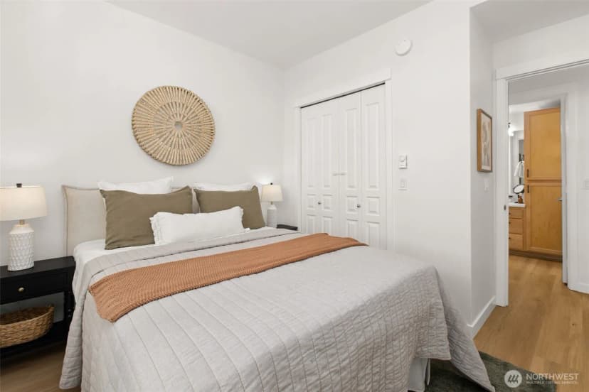 Property photo for 2801 1st Avenue #703, Seattle photo 24