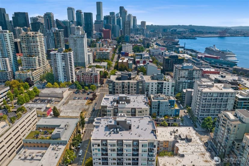 Property photo for 2801 1st Avenue #703, Seattle photo 34