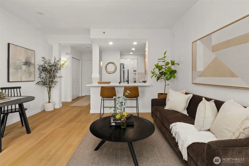Property photo for 2801 1st Avenue #703, Seattle photo 19