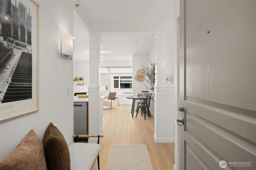 Property photo for 2801 1st Avenue #703, Seattle photo 5
