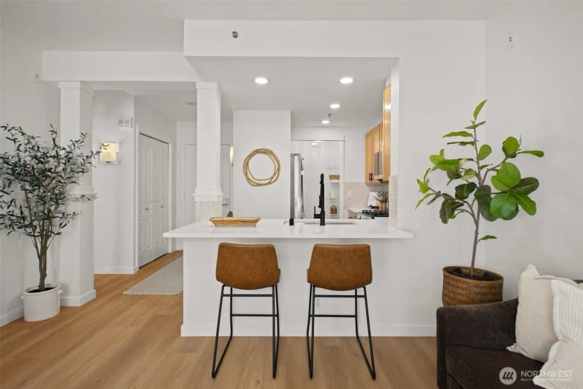 Property photo for 2801 1st Avenue #703, Seattle photo 21