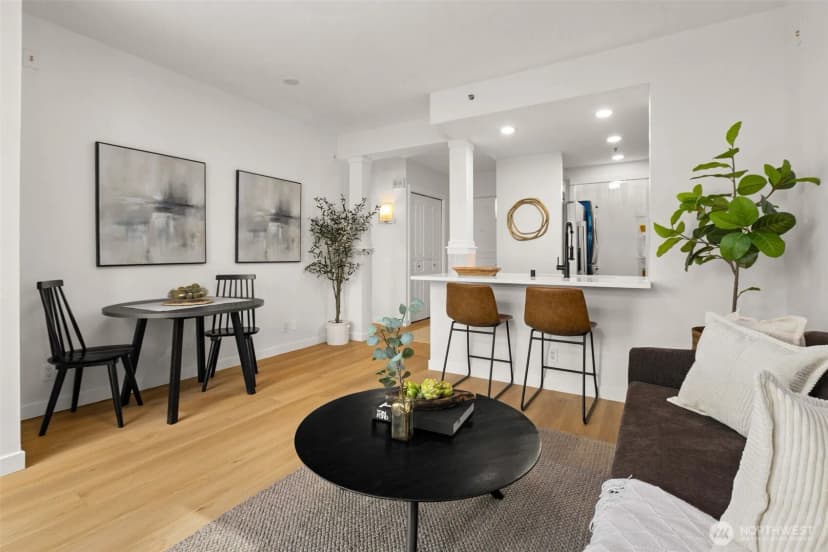 Property photo for 2801 1st Avenue #703, Seattle photo 18