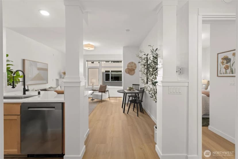 Property photo for 2801 1st Avenue #703, Seattle photo 12