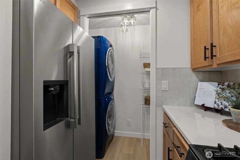 Property photo for 2801 1st Avenue #703, Seattle photo 27