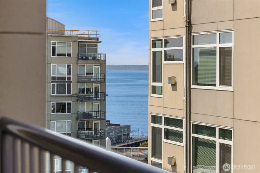 Property photo for 2801 1st Avenue #703, Seattle photo 16