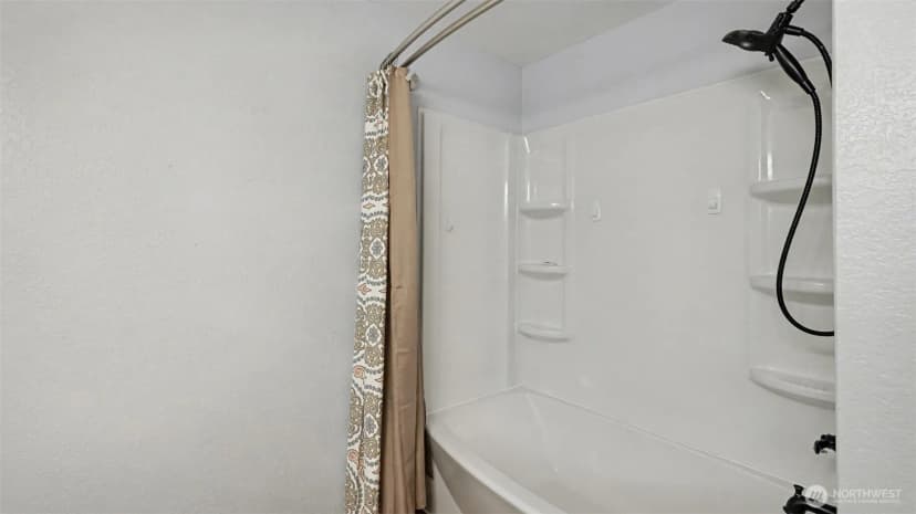 Property photo for 17425 119th Lane Se #d22, Renton photo 15