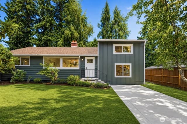Property photo for 1639 N 190th Street, Shoreline
