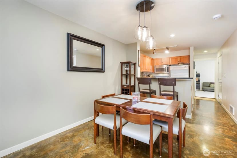 Property photo for 1909 10th Avenue W #201, Seattle photo 7