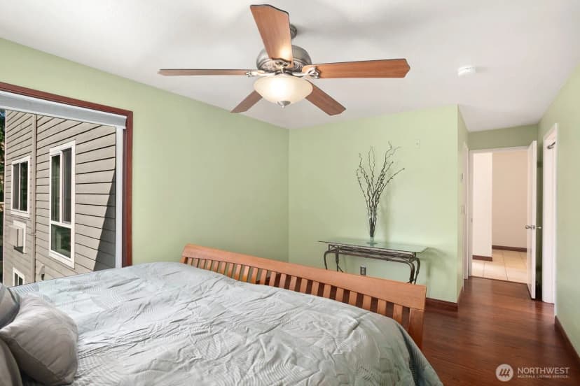 Property photo for 1617 Summit Avenue #42, Seattle photo 15